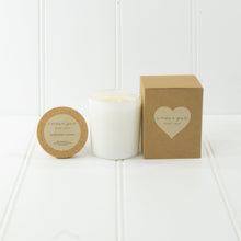 Load image into Gallery viewer, Amour Pur Handmade Soy Wax Candles - Candles
